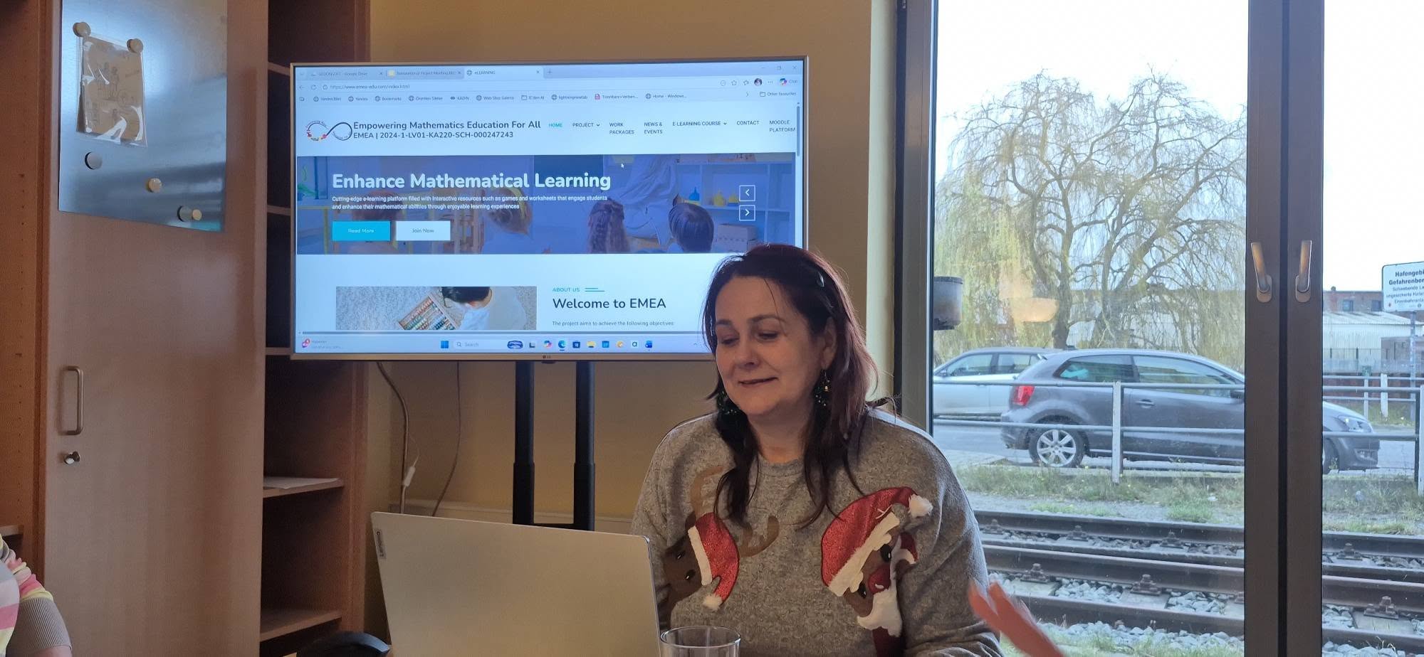 Meeting Session in Progress